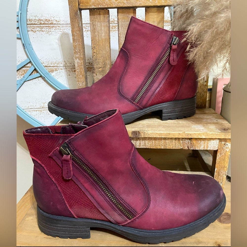 Earth Jordan Boots Women's 9.5D Wide Wine Nubuck Leather Zip Ankle Bootie